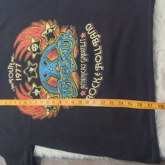 FOREVER 21 Aerosmith 1977 Rock Tour Graphic Tee ~ NWOT - Picture 9 of 9